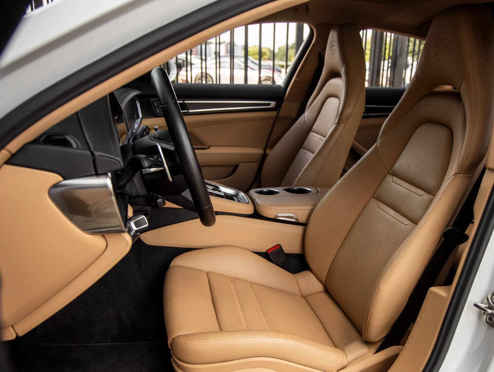 2023 Porsche Panamera Platinum Edition (971), 5/20