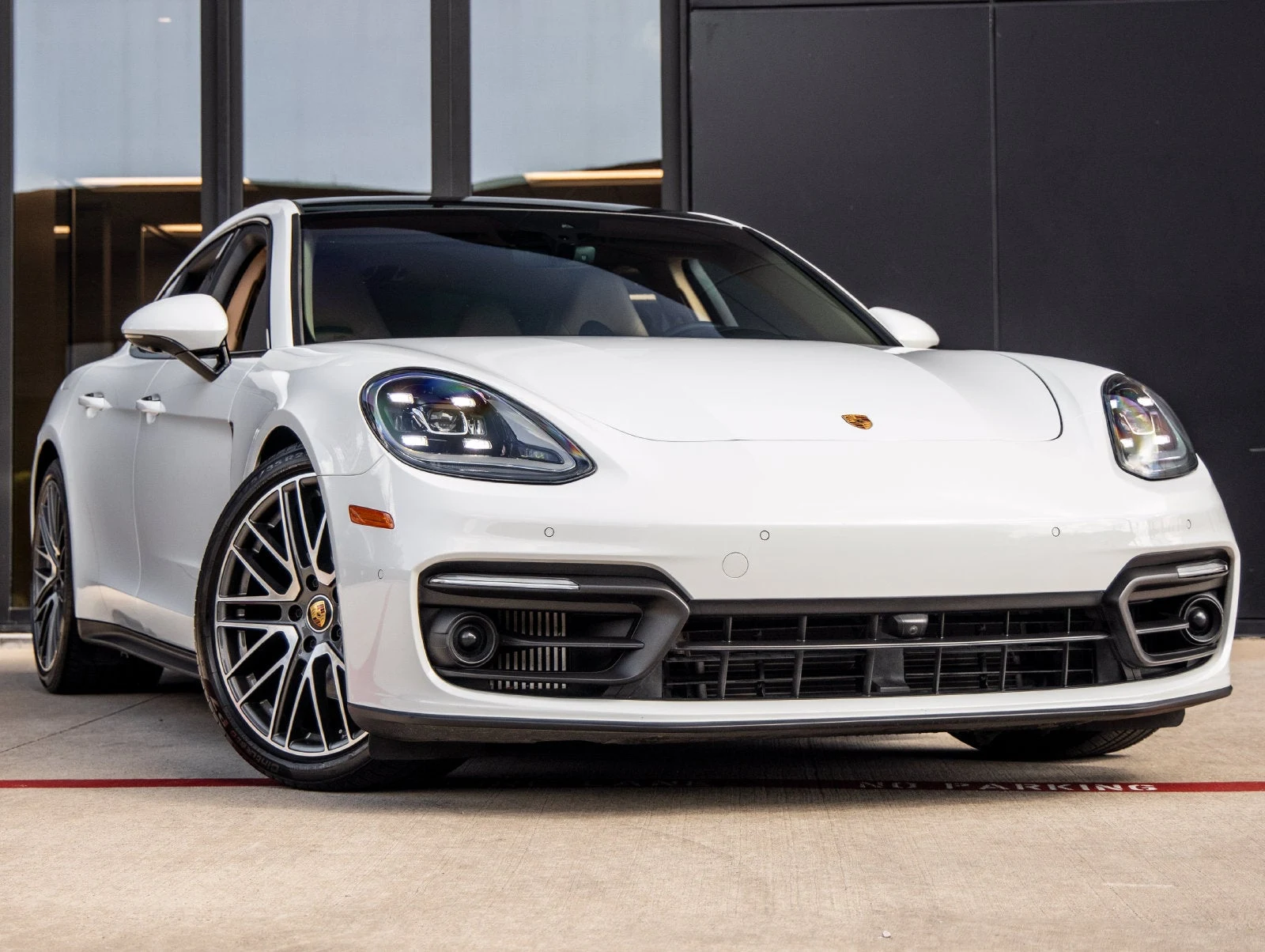 2023 Porsche Panamera Platinum Edition (971), 6/20