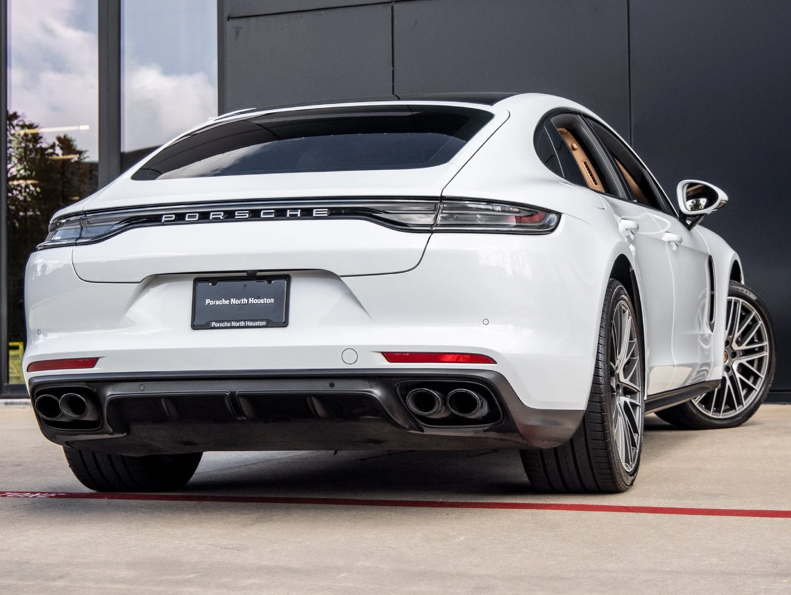 2023 Porsche Panamera Platinum Edition (971), 11/20