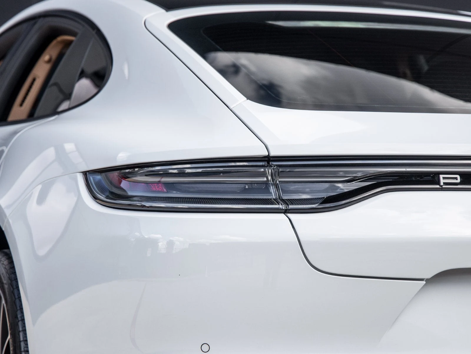 2023 Porsche Panamera Platinum Edition (971), 14/20