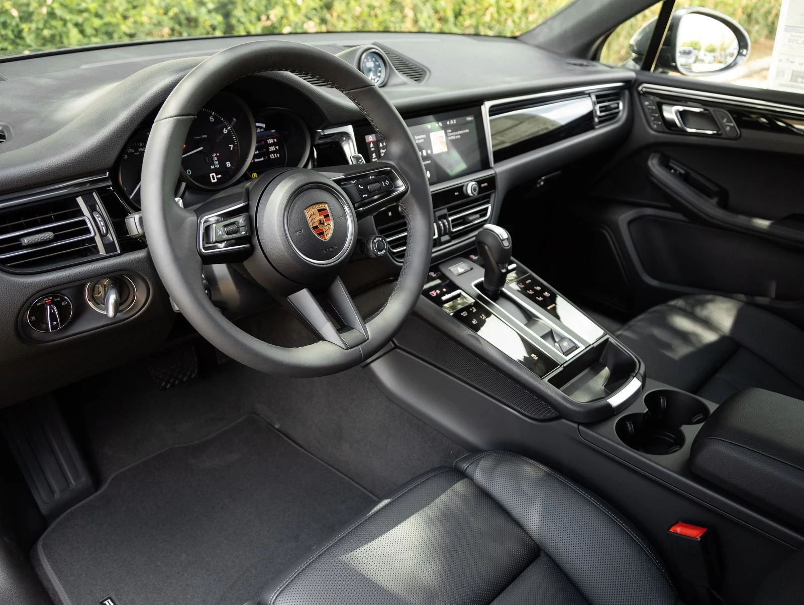 2026 Porsche Macan (95B), 4/20