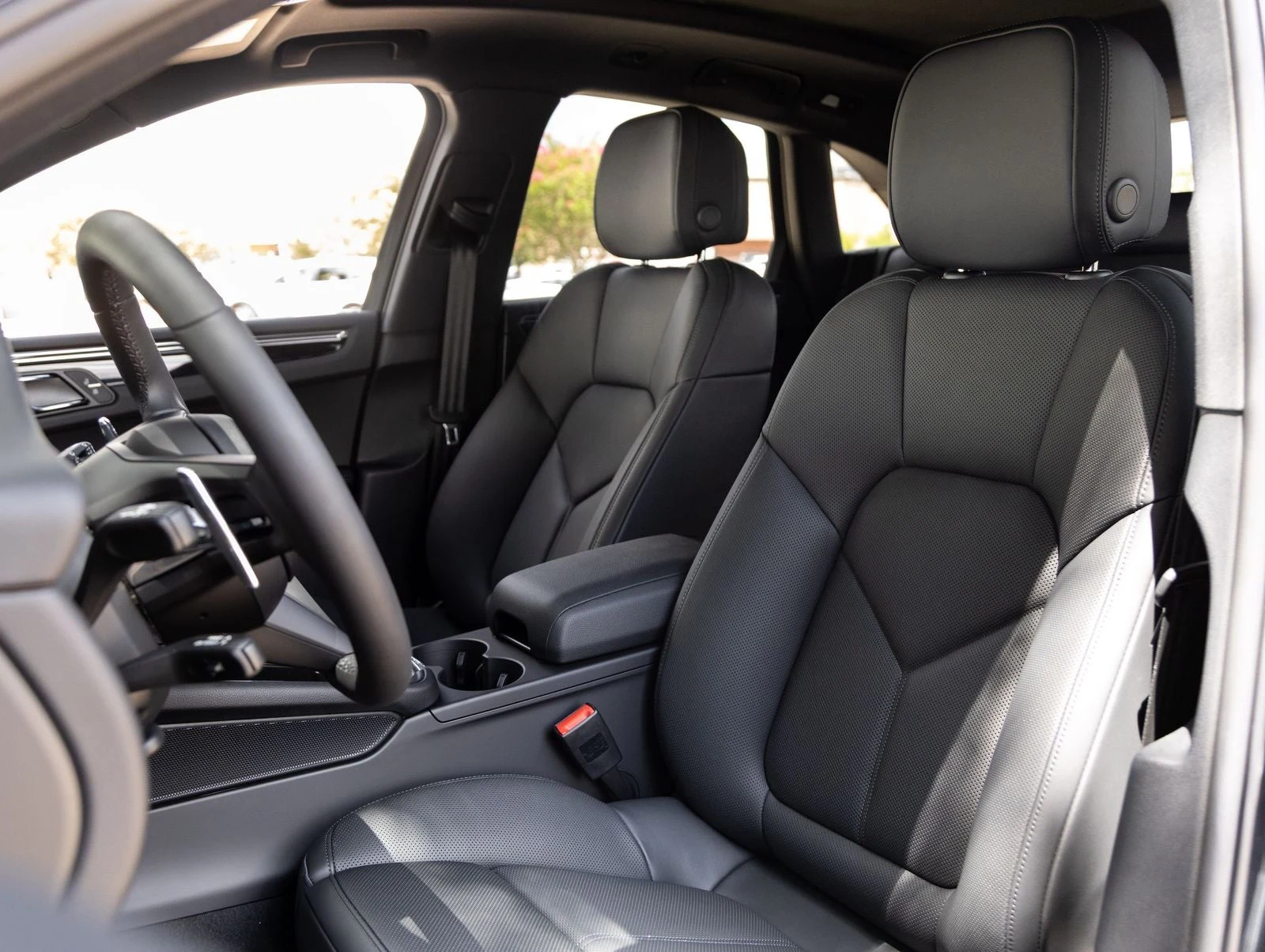 2026 Porsche Macan (95B), 5/20
