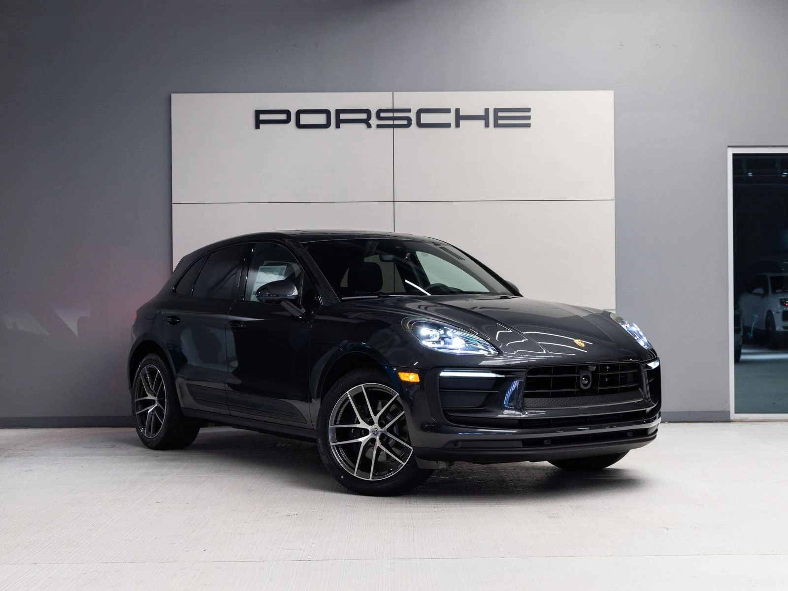 2026 Porsche Macan (95B), 9/20