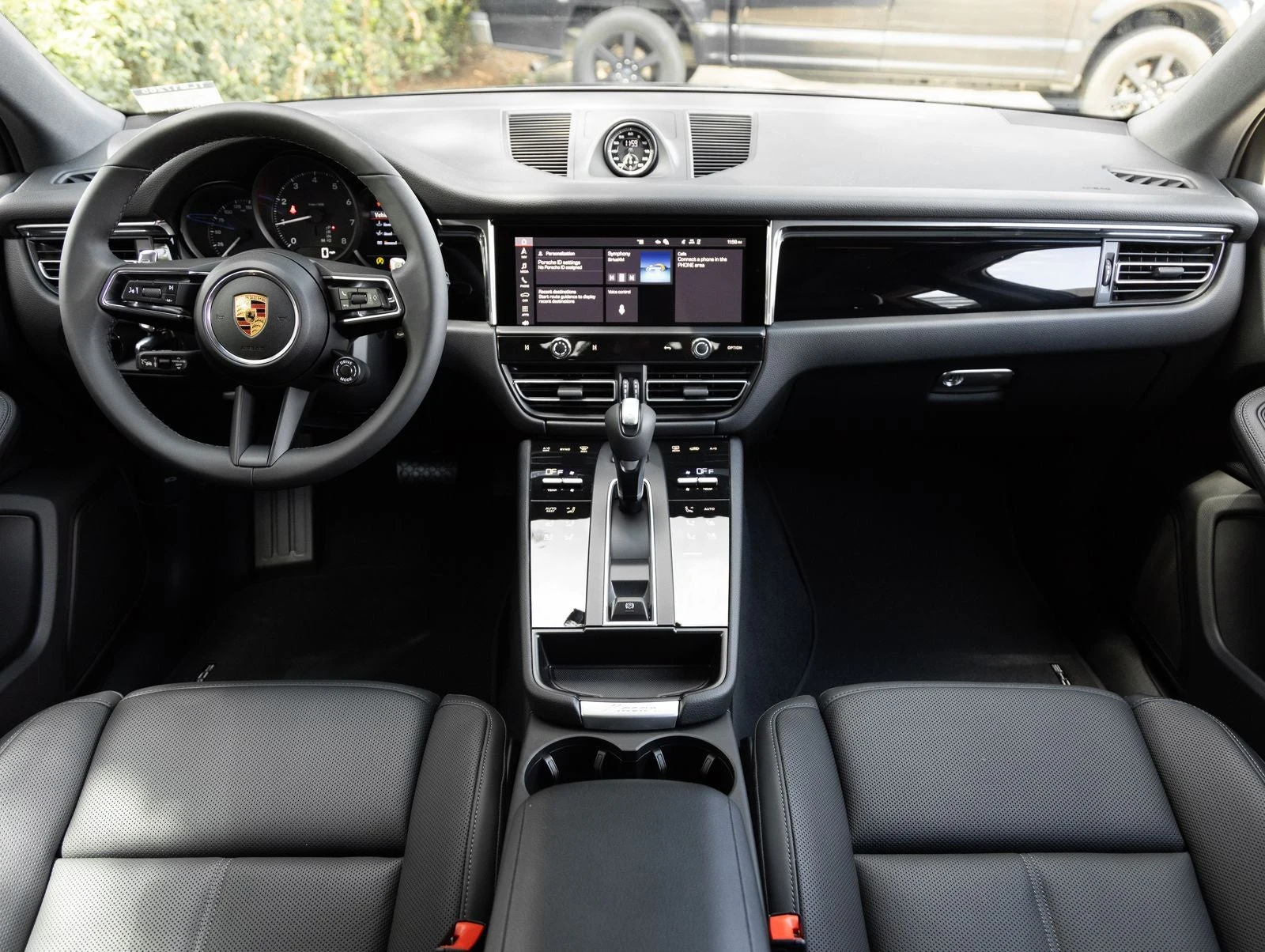 2026 Porsche Macan (95B), 12/20