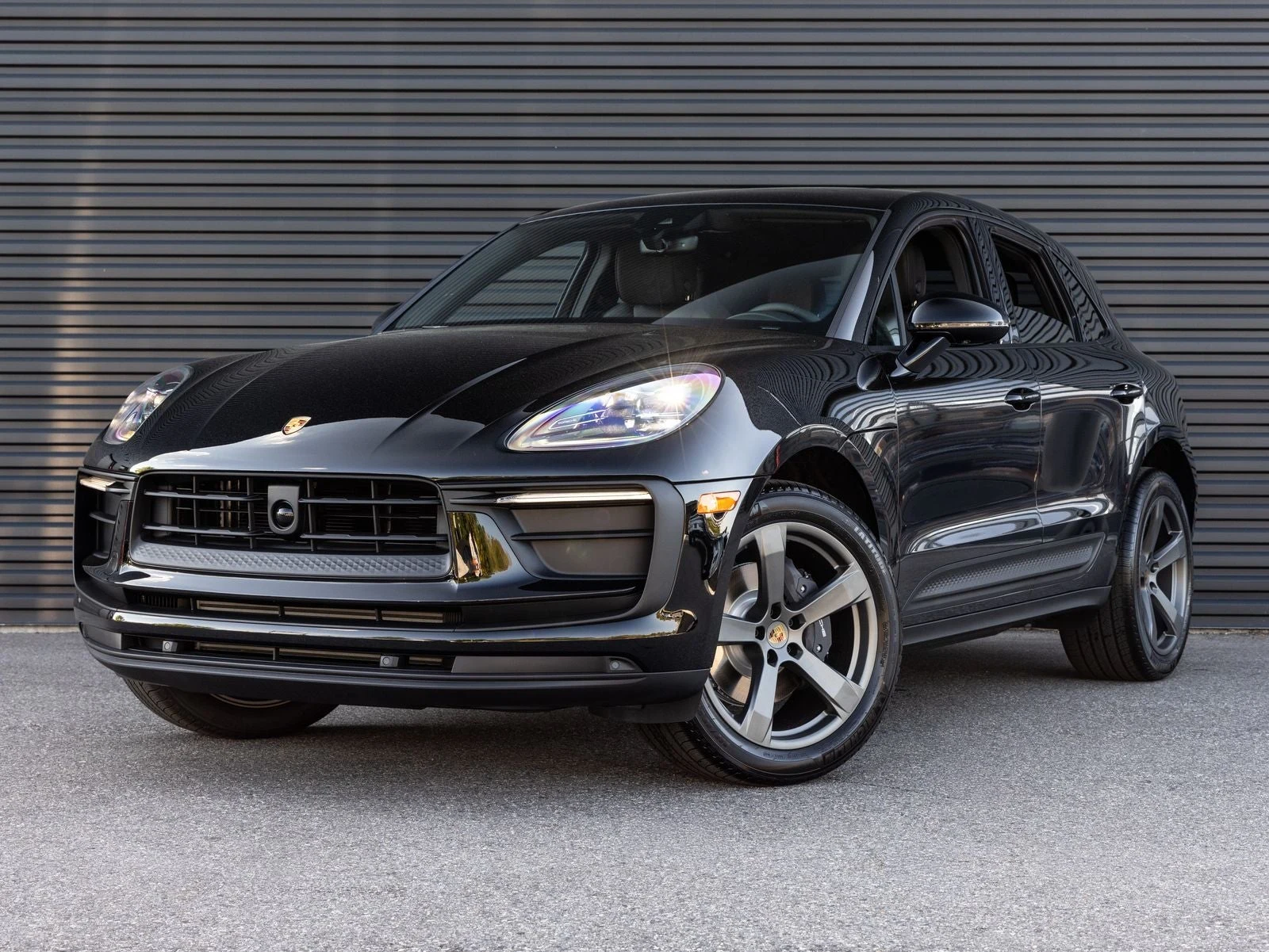 Porsche Macan (95B) · black · Indigo Auto Group