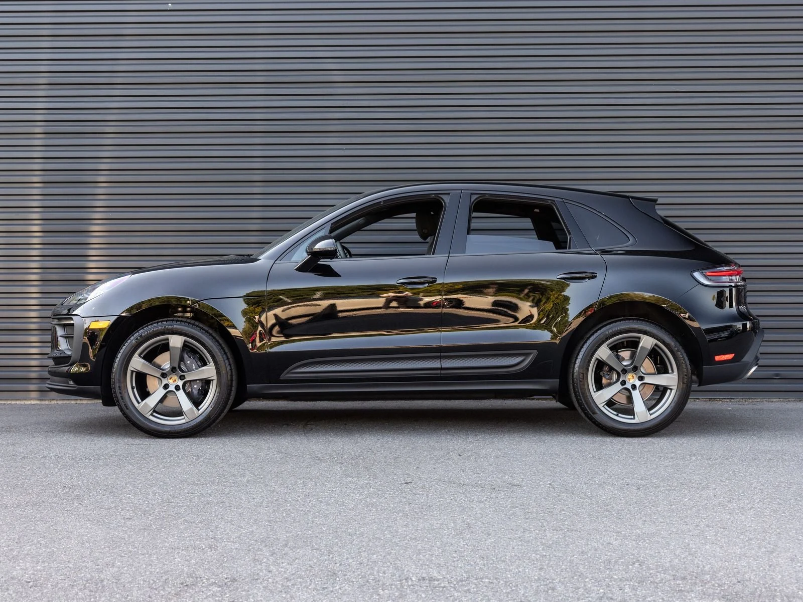 2026 Porsche Macan (95B), 2/20