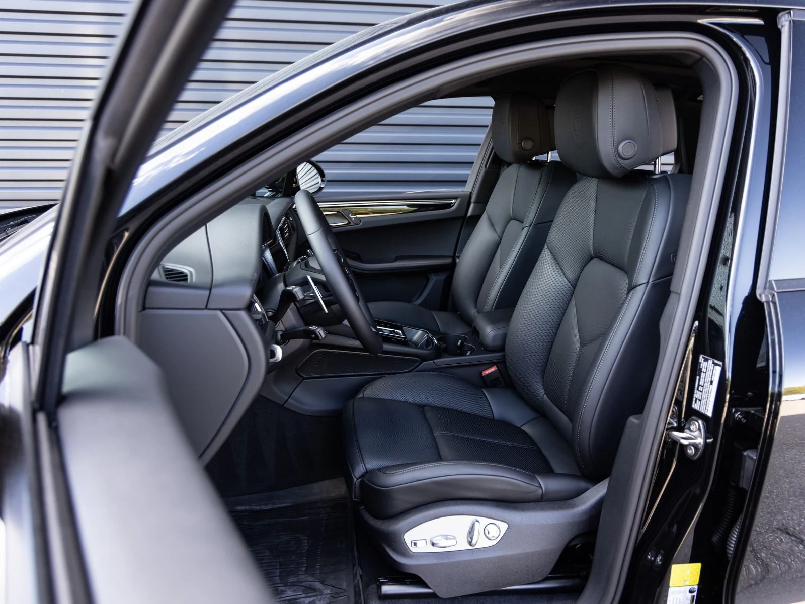 2026 Porsche Macan (95B), 5/20