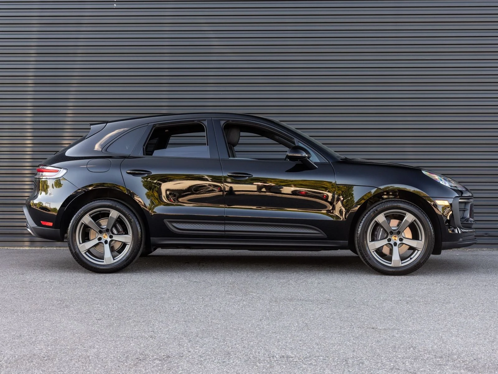 2026 Porsche Macan (95B), 8/20