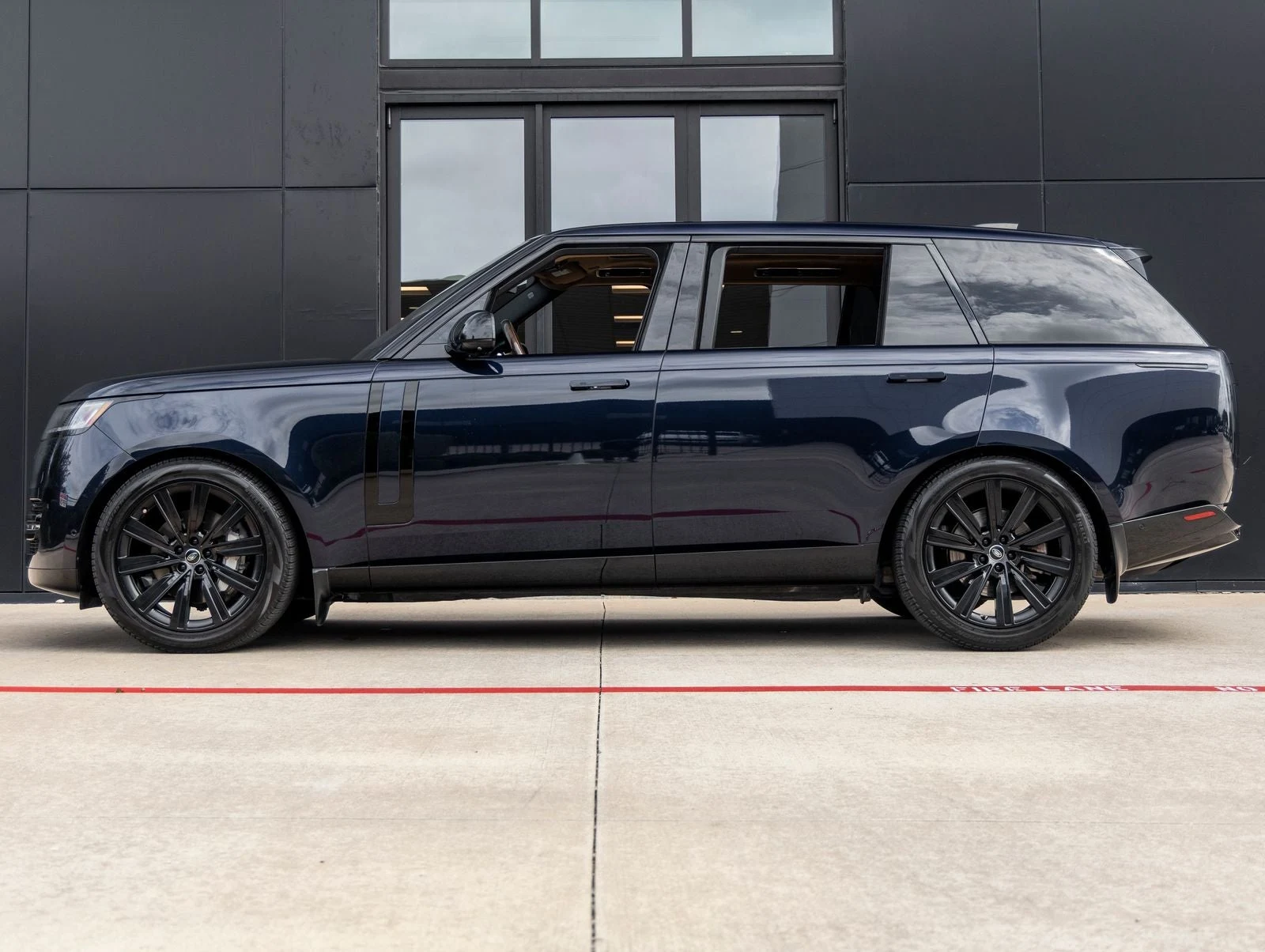 2023 Land Rover Range Rover SE LWB (L460), 9/20