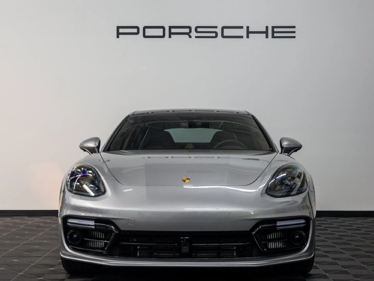 2019 Porsche Panamera GTS (971), 10/20