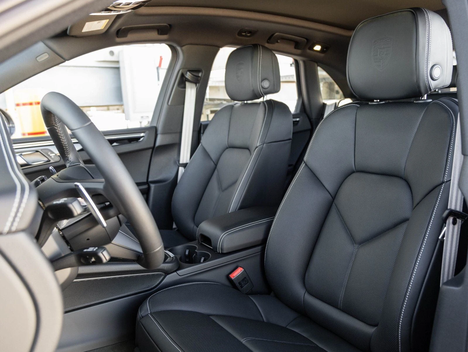 2026 Porsche Macan T (95B), 5/20