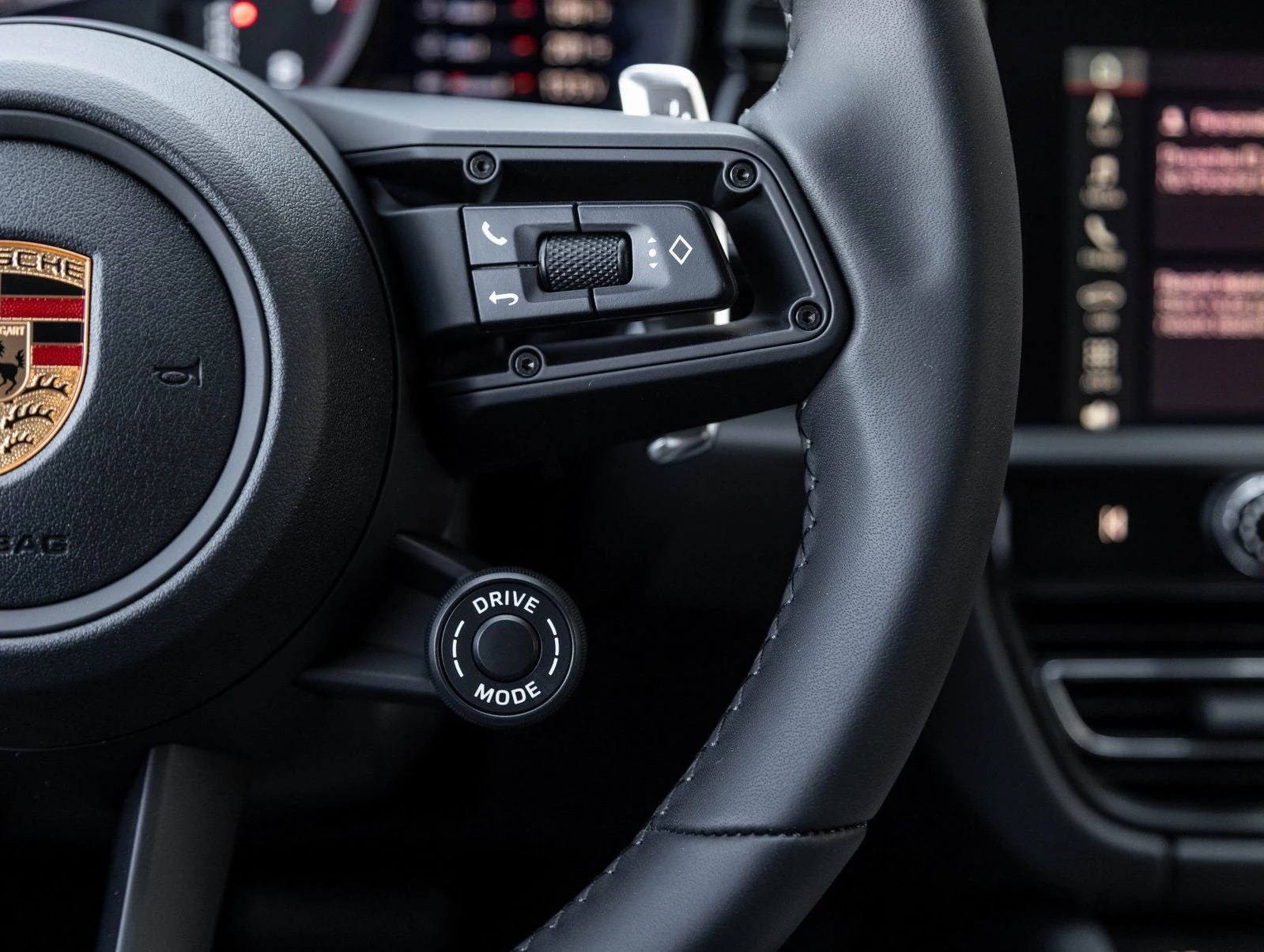 2026 Porsche Macan T (95B), 16/20