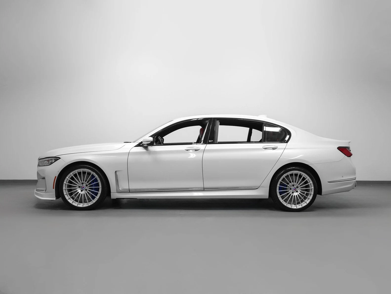 2022 BMW ALPINA B7 xDrive (G12), 2/20