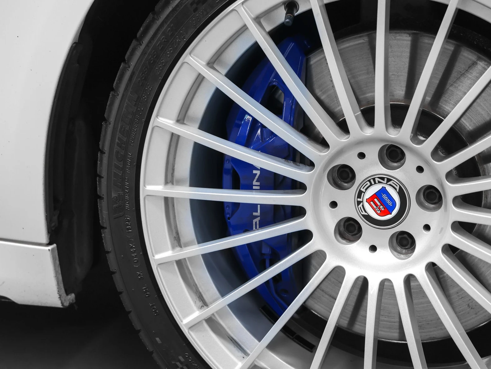 2022 BMW ALPINA B7 xDrive (G12), 16/20