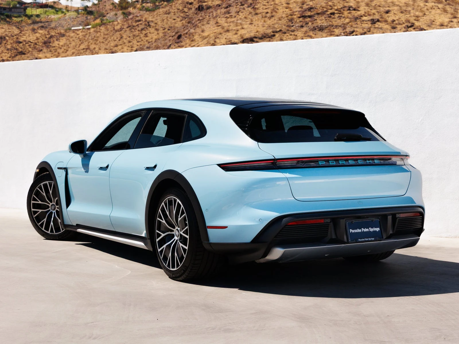 2022 Porsche Taycan 4 Cross Turismo (Original Version), 3/20