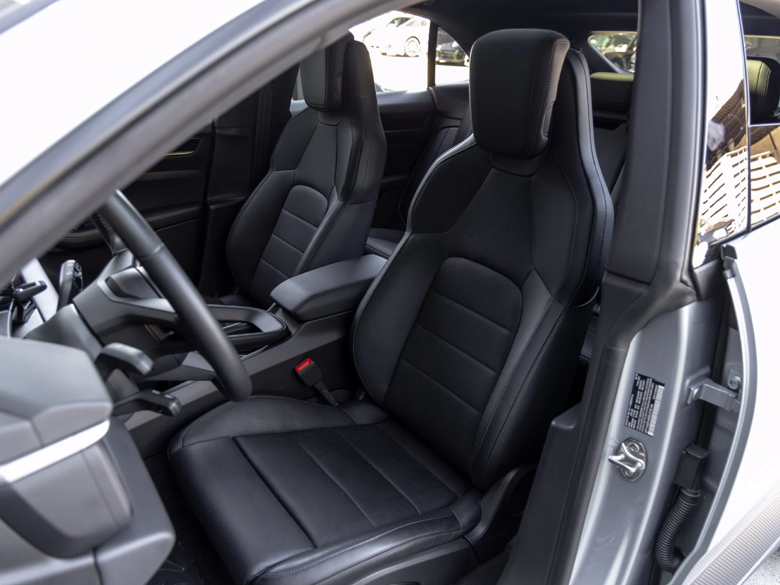 2025 Porsche Macan Electric (XAB), 5/20