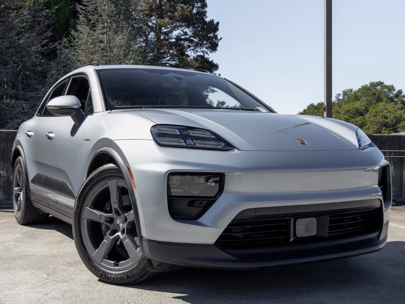 2025 Porsche Macan Electric (XAB), 9/20