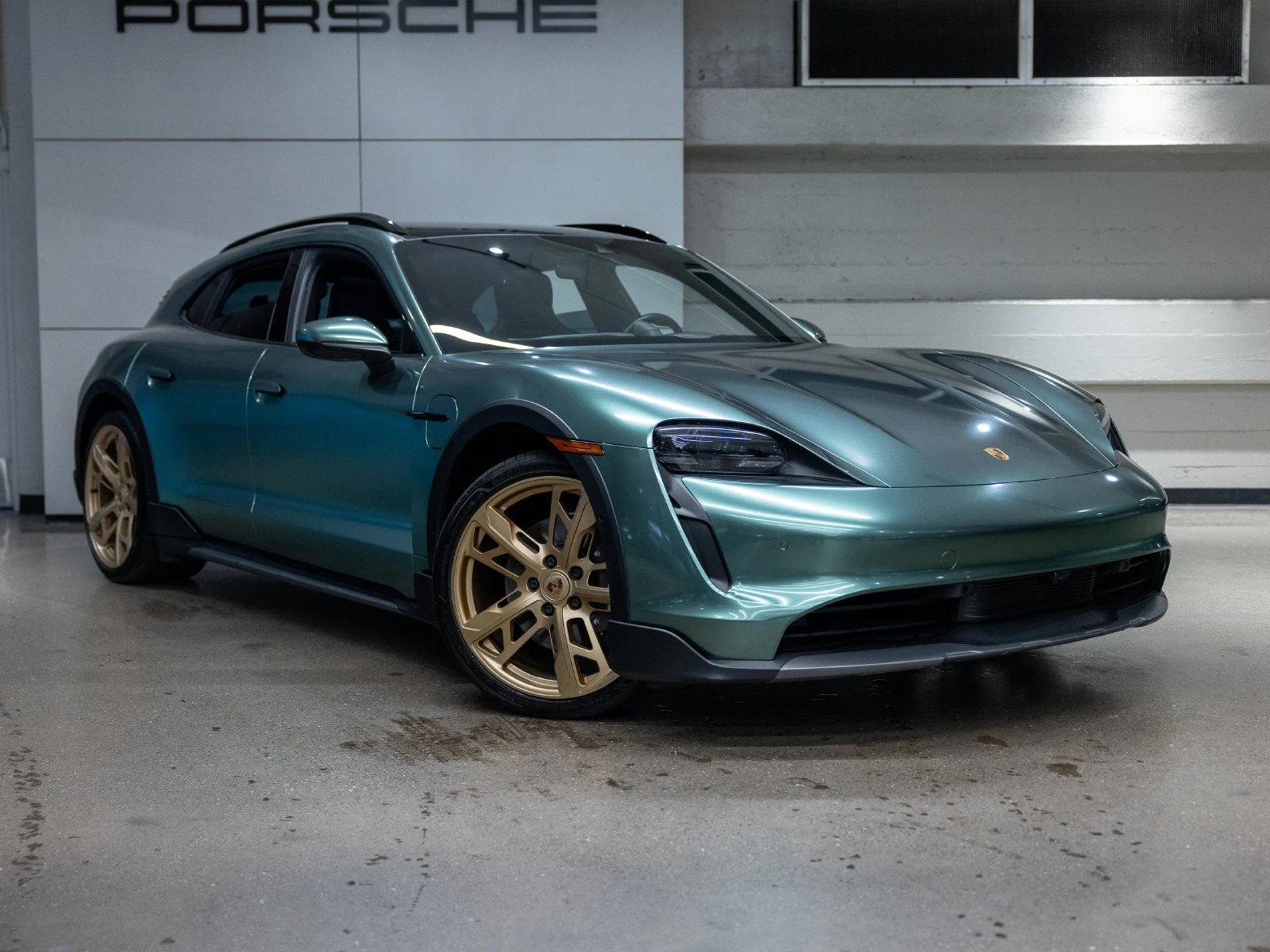 2021 Porsche Taycan 4 Cross Turismo (Original Version), 10/20