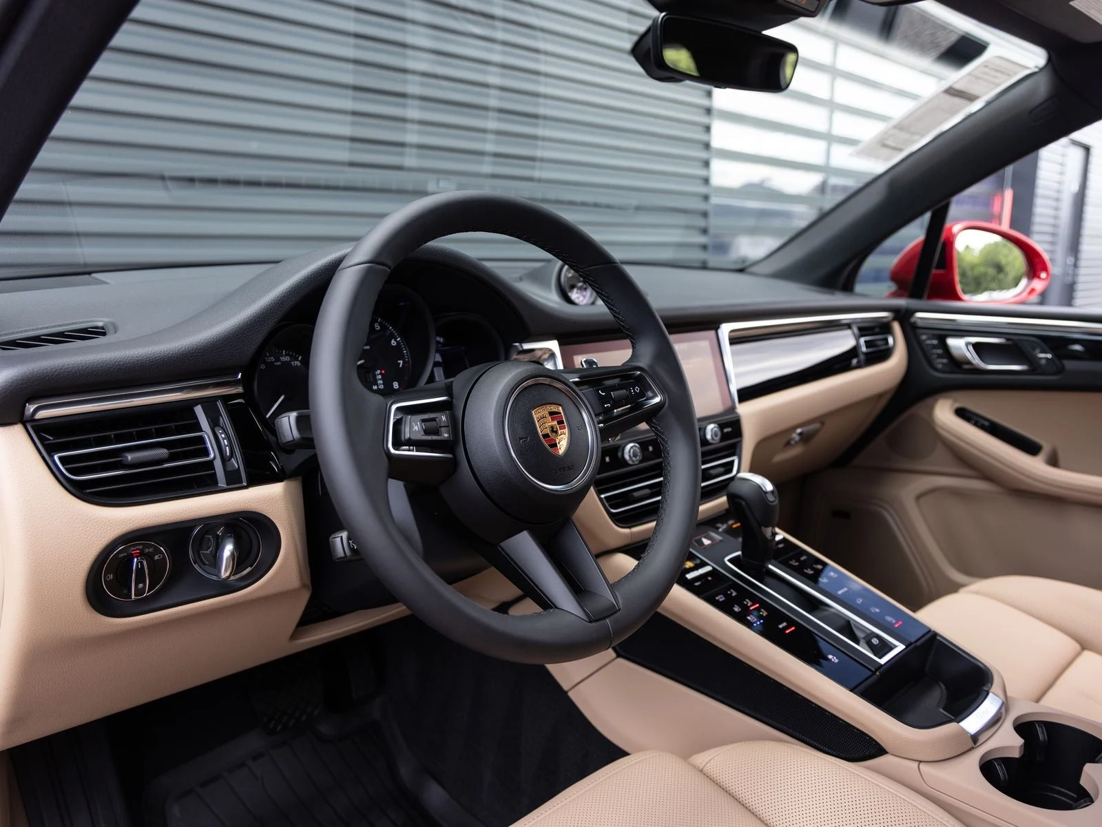 2026 Porsche Macan (95B), 4/20