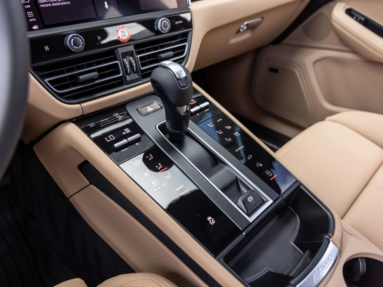 2026 Porsche Macan (95B), 17/20