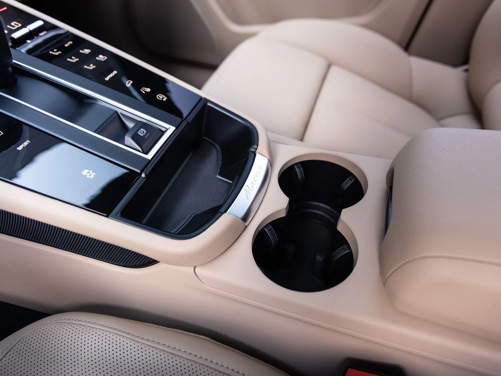 2026 Porsche Macan (95B), 18/20
