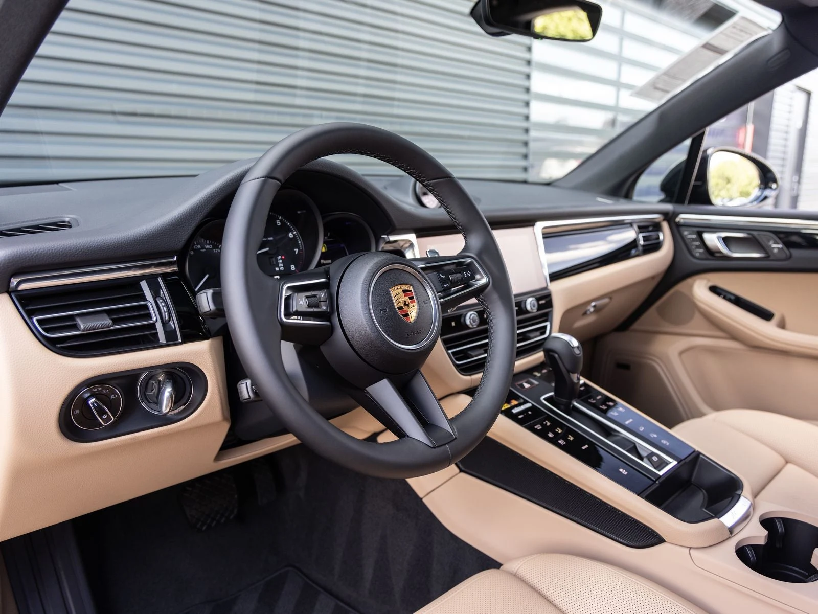2026 Porsche Macan (95B), 4/20