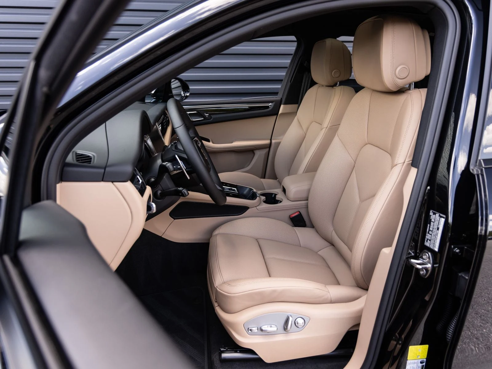 2026 Porsche Macan (95B), 5/20