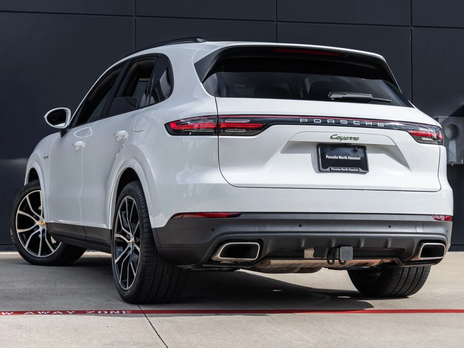 2023 Porsche Cayenne E-Hybrid (3rd Generation), 3/20