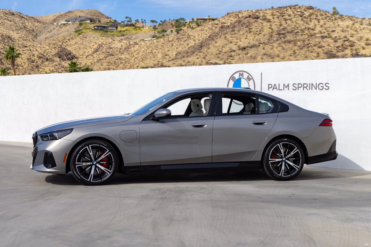 2026 BMW 550e xDrive (G60), 3/20