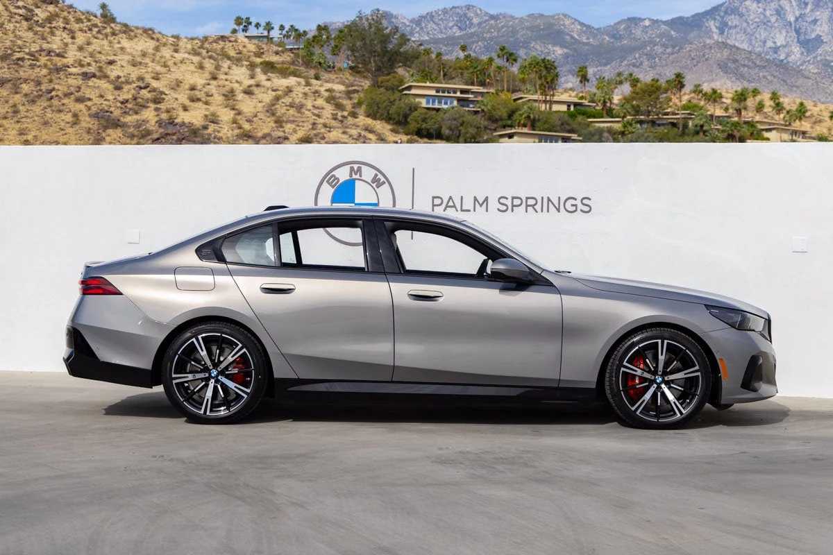 2026 BMW 550e xDrive (G60), 7/20