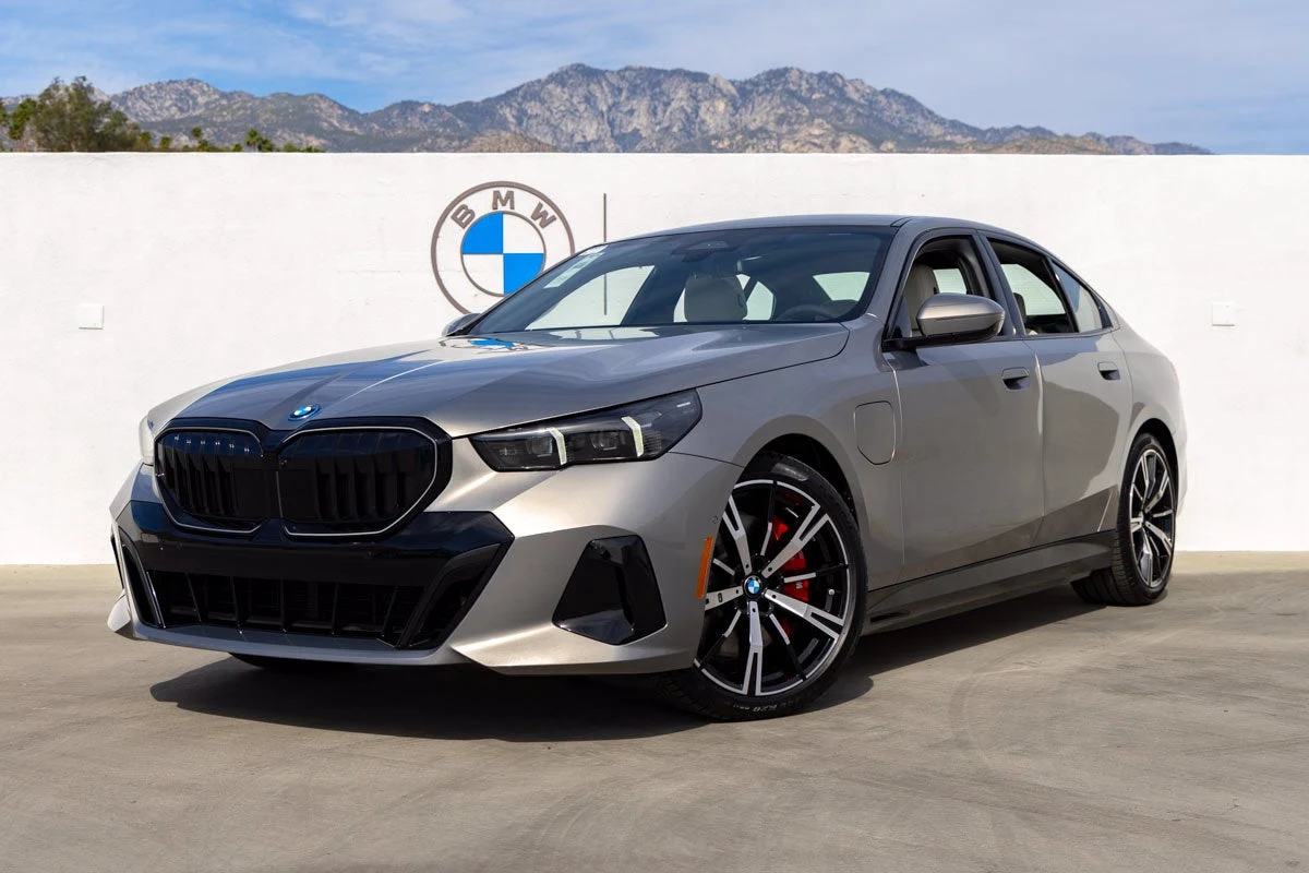 2026 BMW 550e xDrive (G60), 9/20