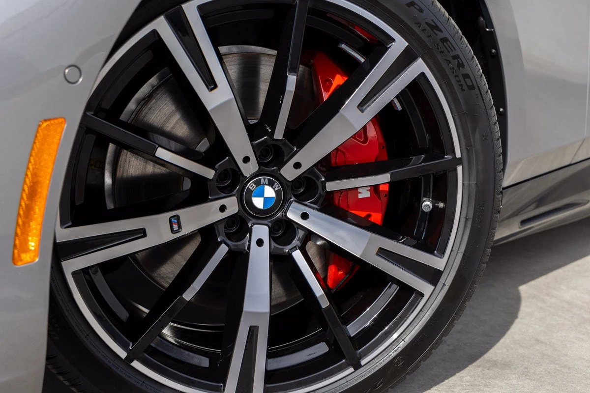 2026 BMW 550e xDrive (G60), 10/20