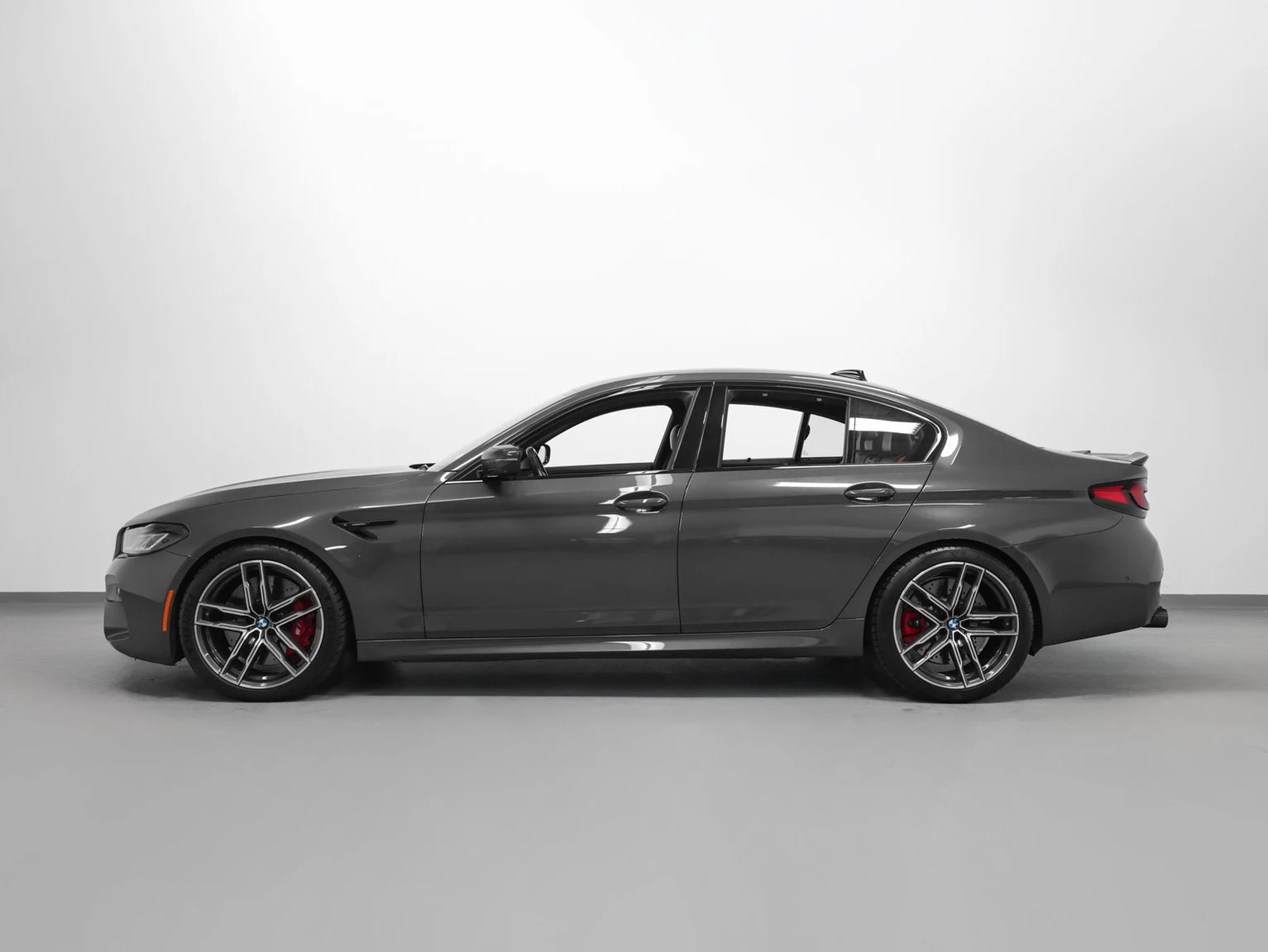 2022 BMW M5 Competition (F90), 2/20
