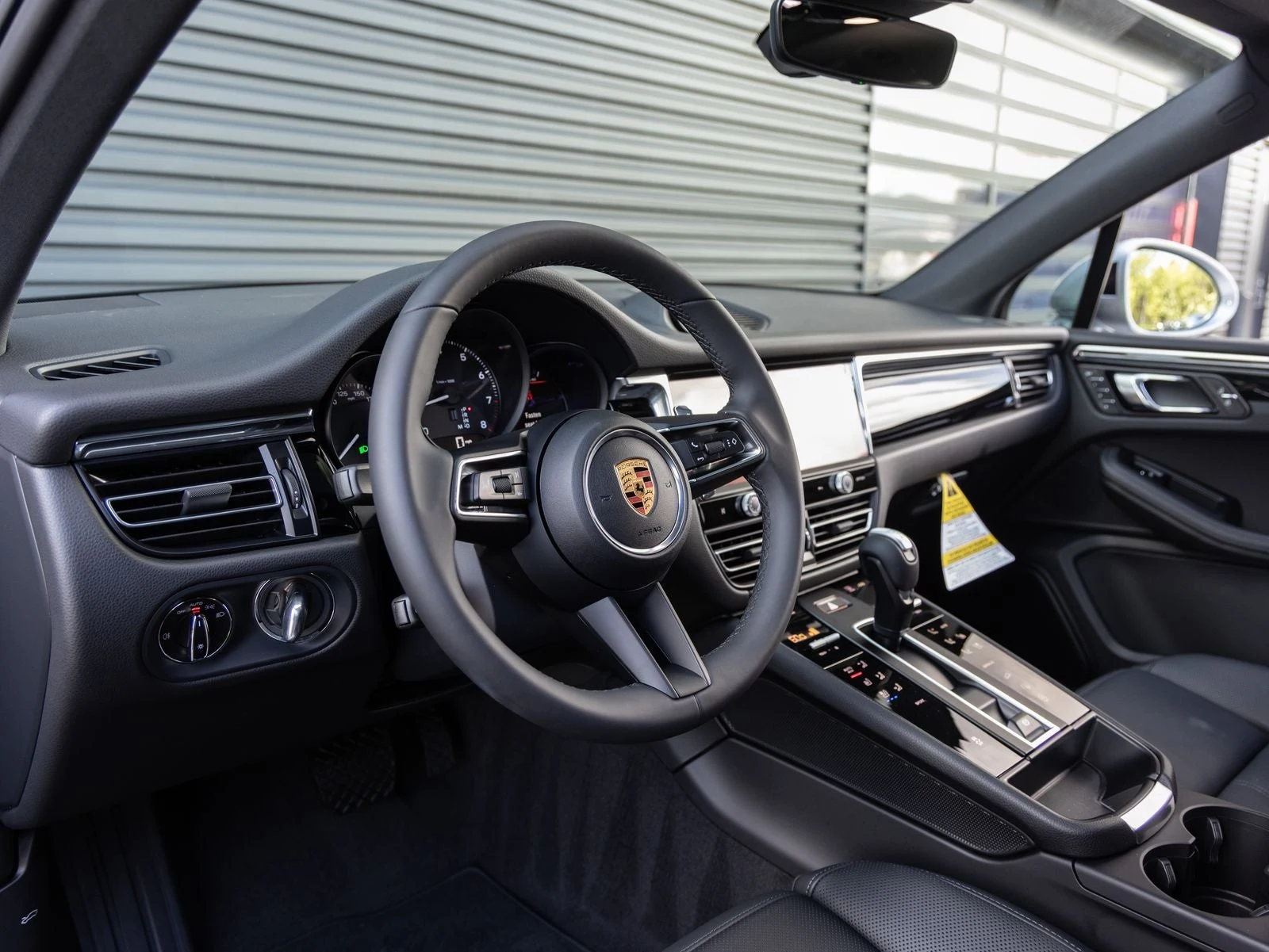 2026 Porsche Macan (95B), 4/20