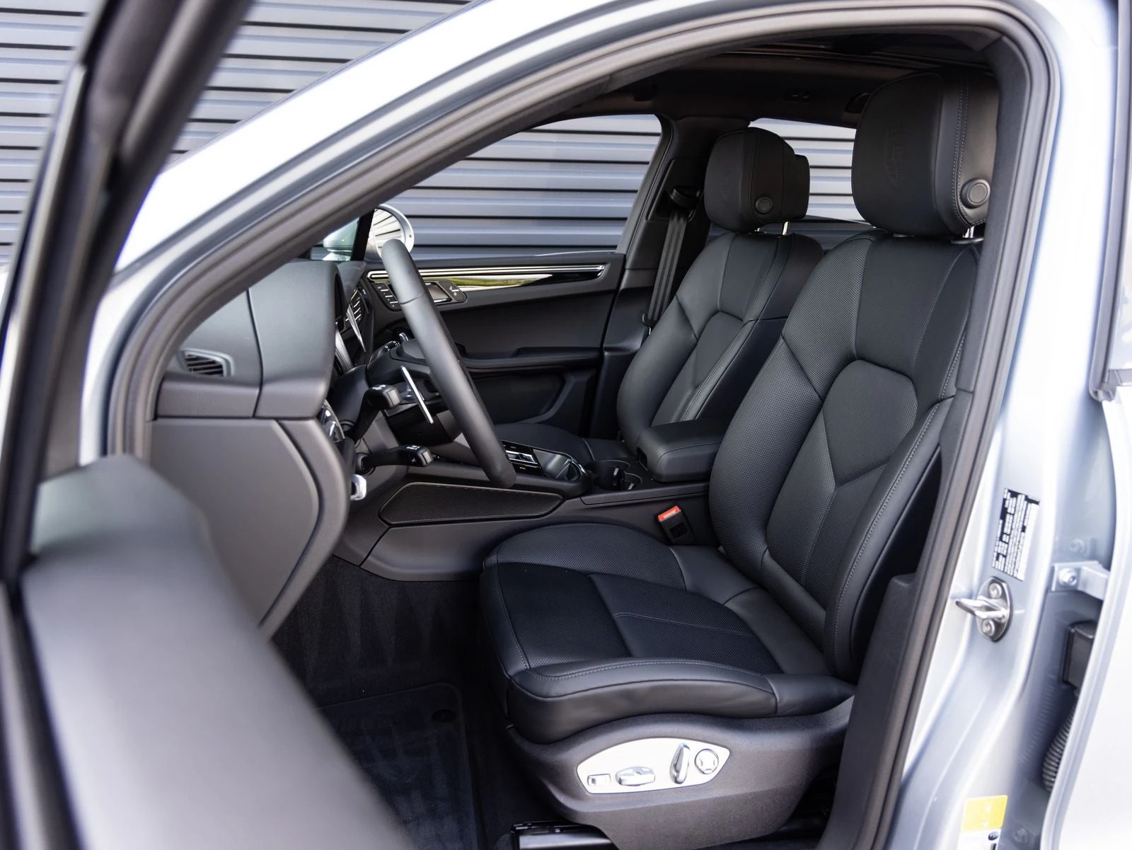 2026 Porsche Macan (95B), 5/20