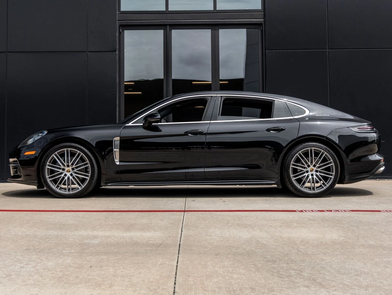 2020 Porsche Panamera 4S Executive (971), 2/20