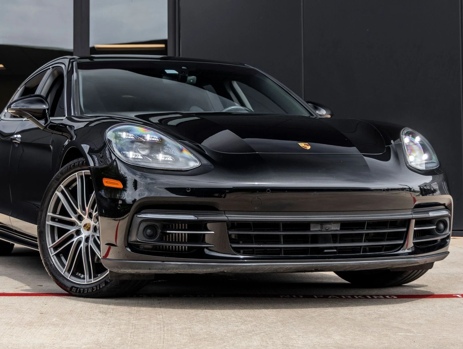 2020 Porsche Panamera 4S Executive (971), 19/20