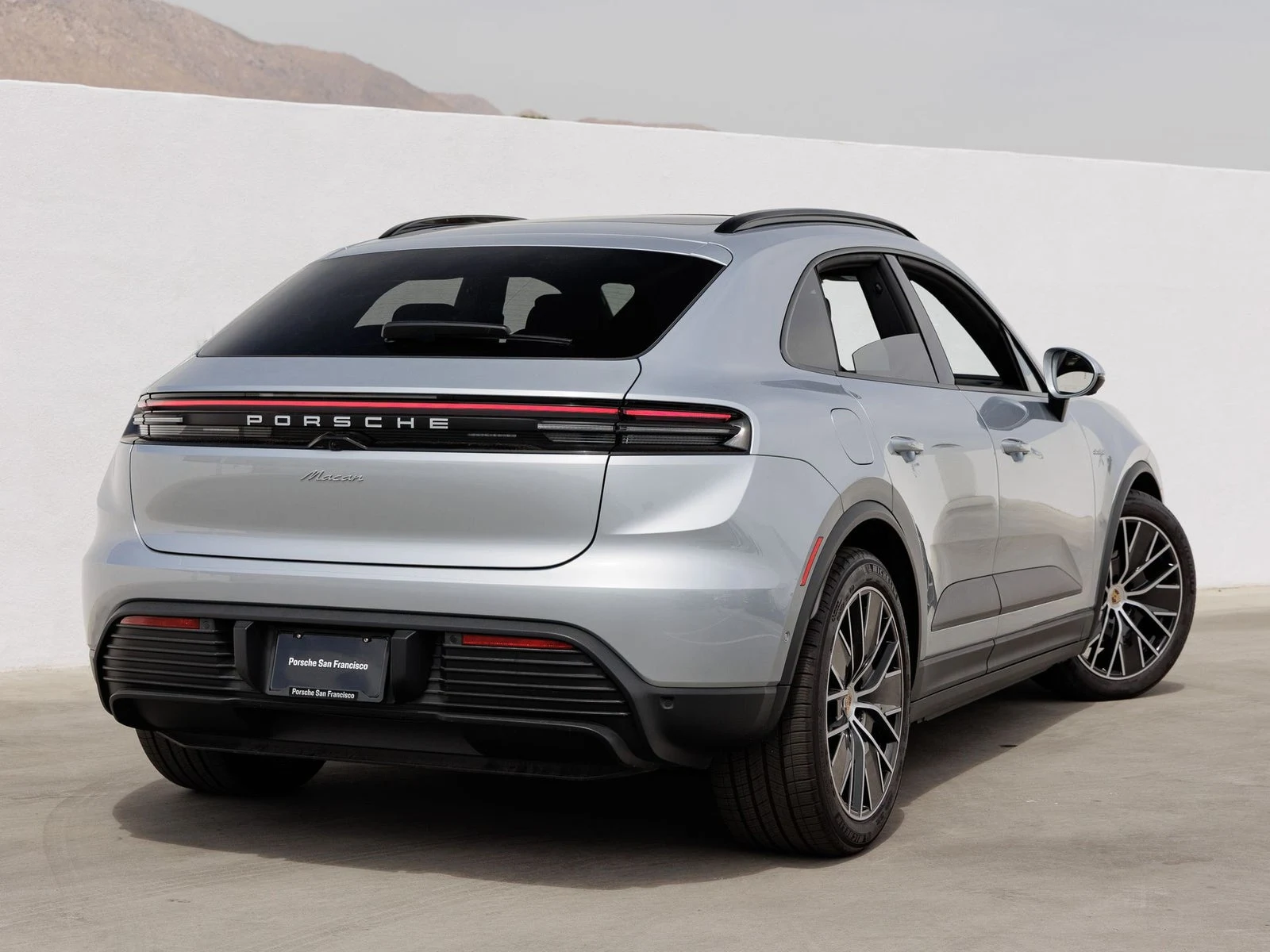2025 Porsche Macan Electric (XAB), 7/20
