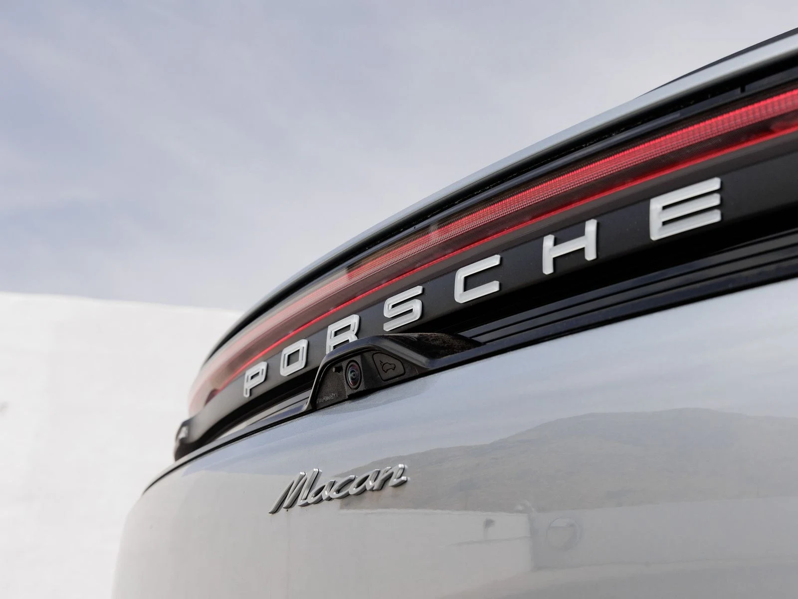 2025 Porsche Macan Electric (XAB), 12/20