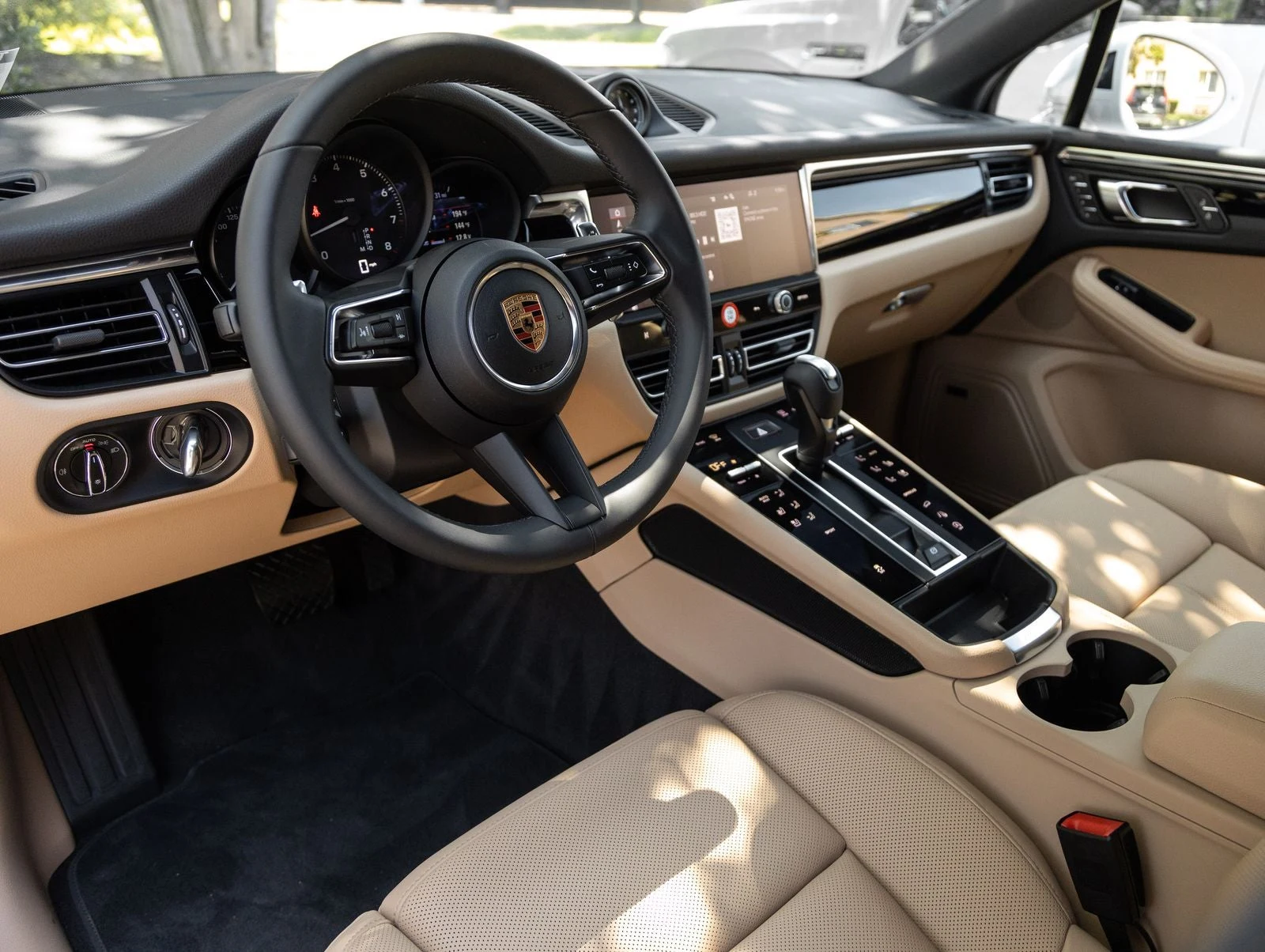 2026 Porsche Macan (95B), 4/20