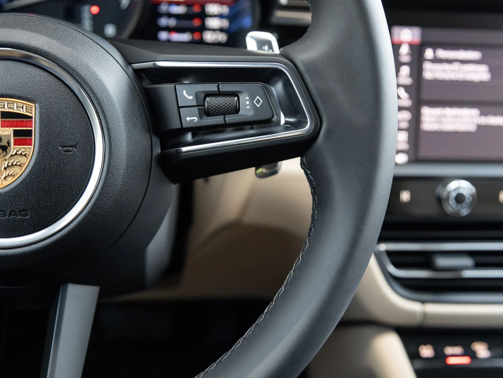 2026 Porsche Macan (95B), 16/20