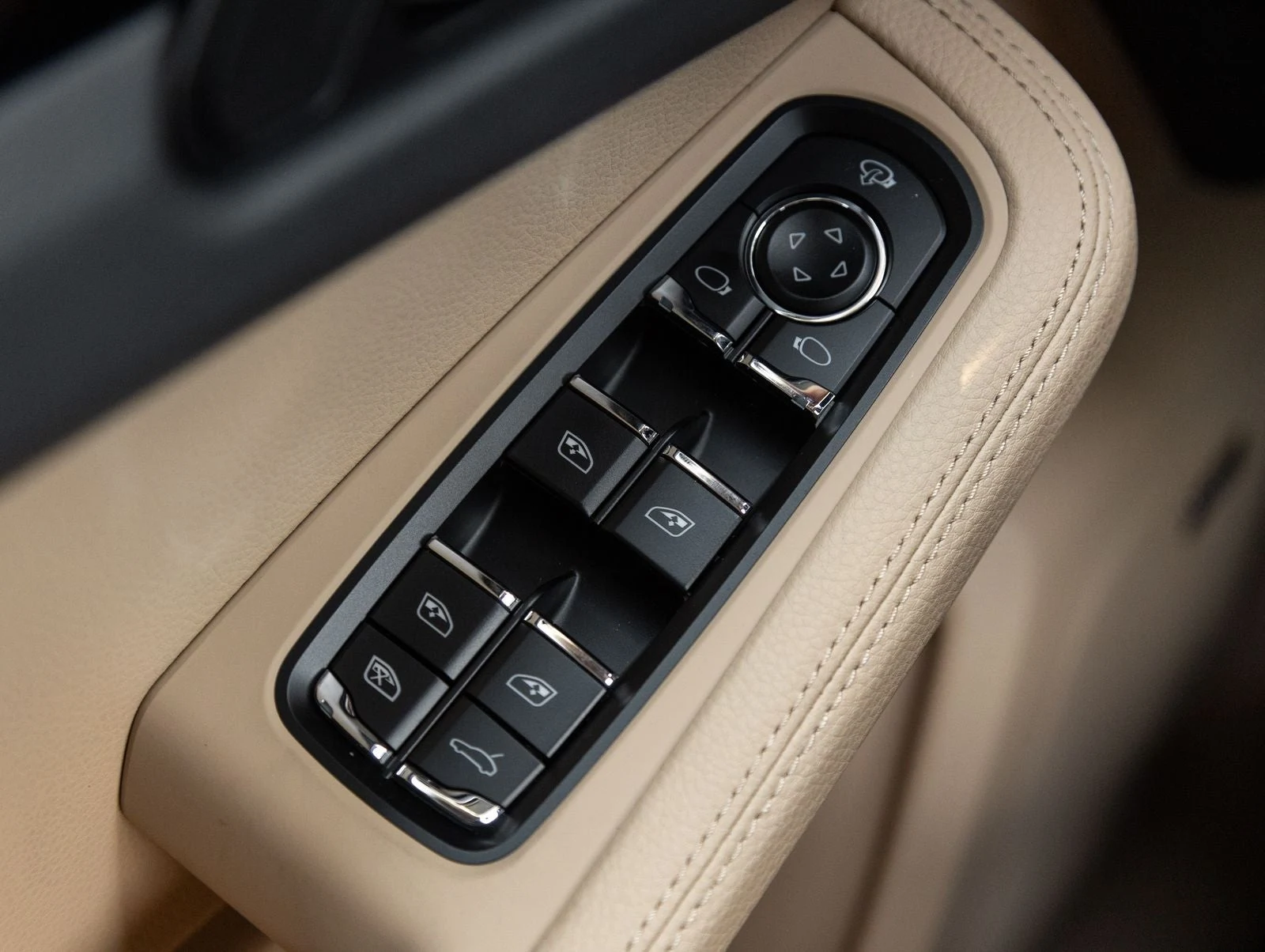 2026 Porsche Macan (95B), 19/20