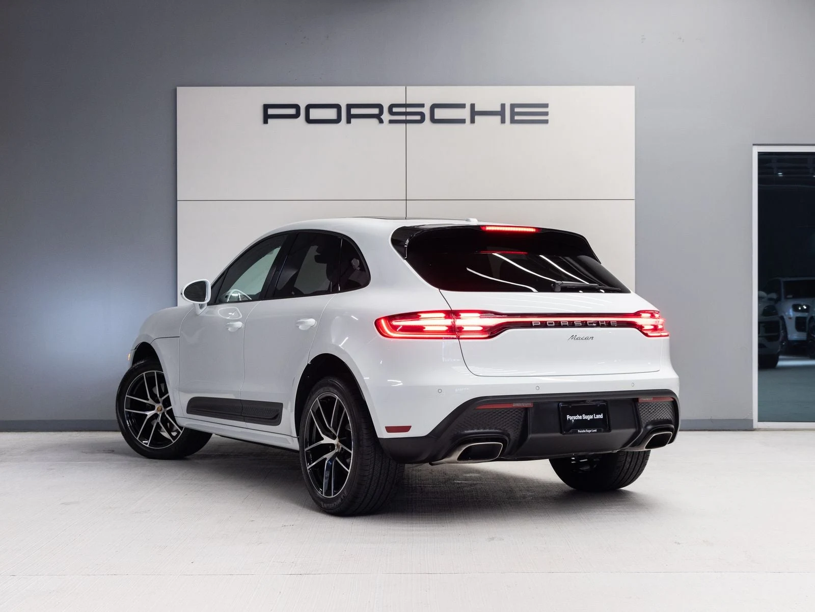 2026 Porsche Macan (95B), 3/20