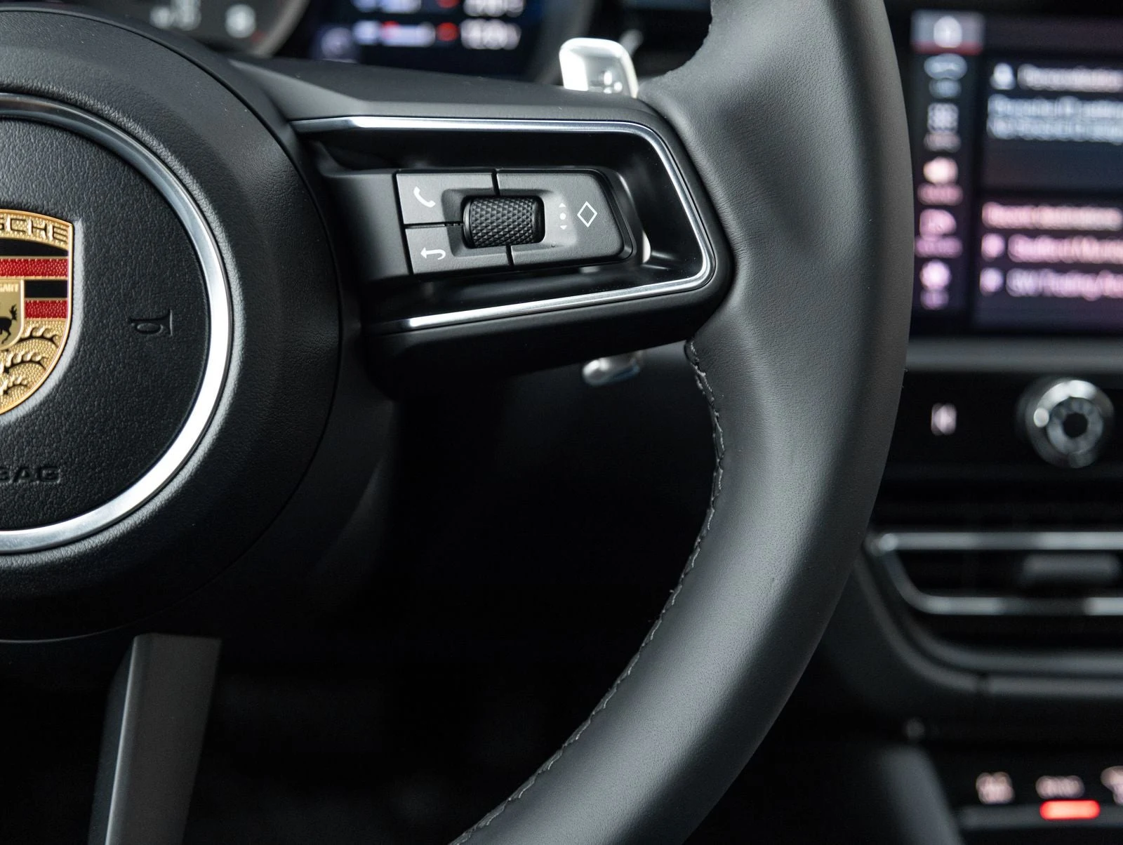 2026 Porsche Macan (95B), 16/20