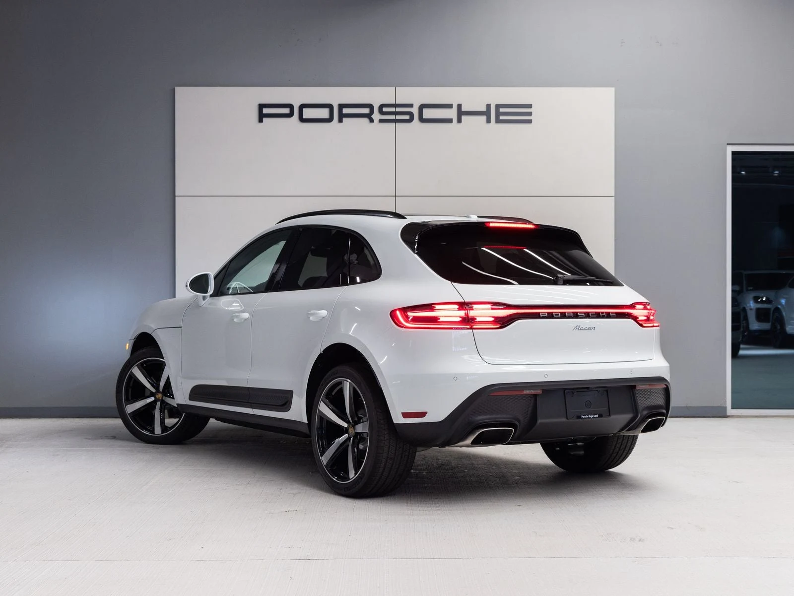 2026 Porsche Macan (95B), 3/20