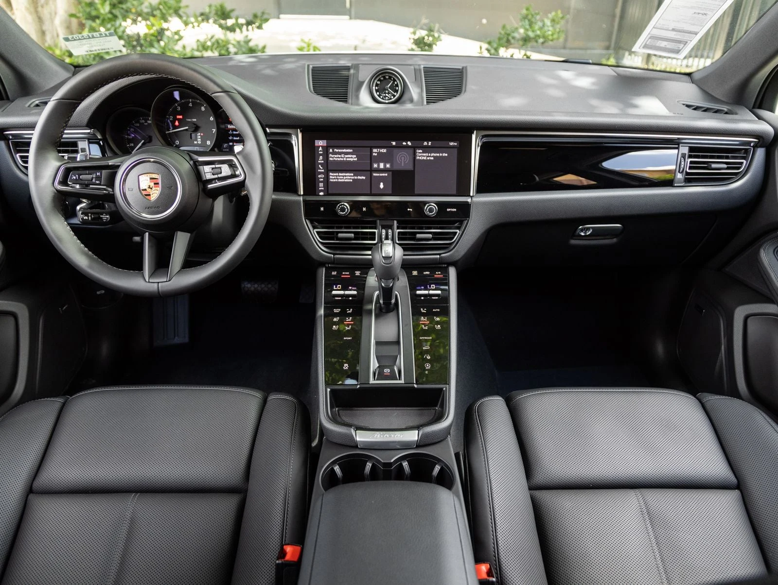 2026 Porsche Macan (95B), 12/20