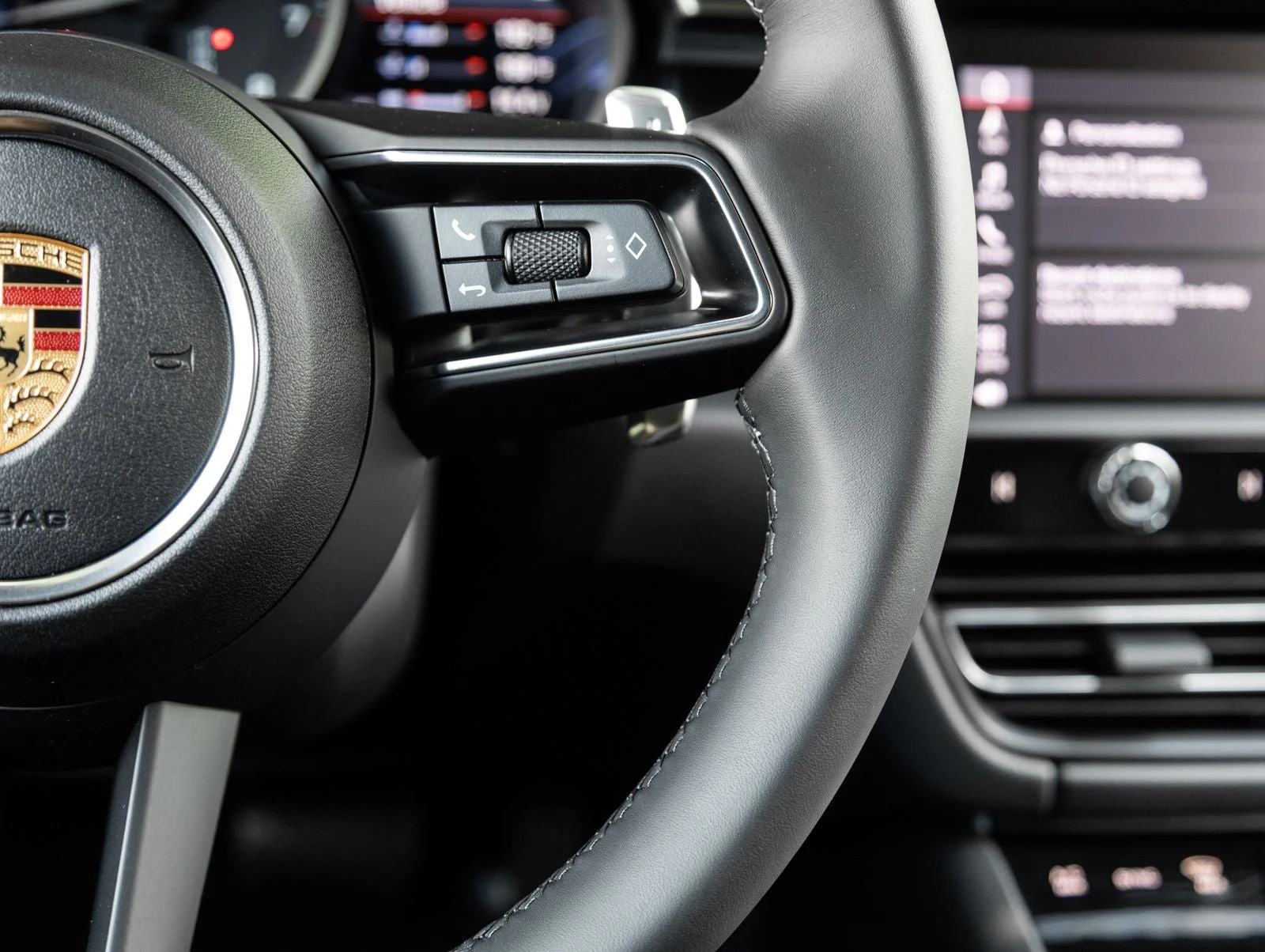 2026 Porsche Macan (95B), 16/20