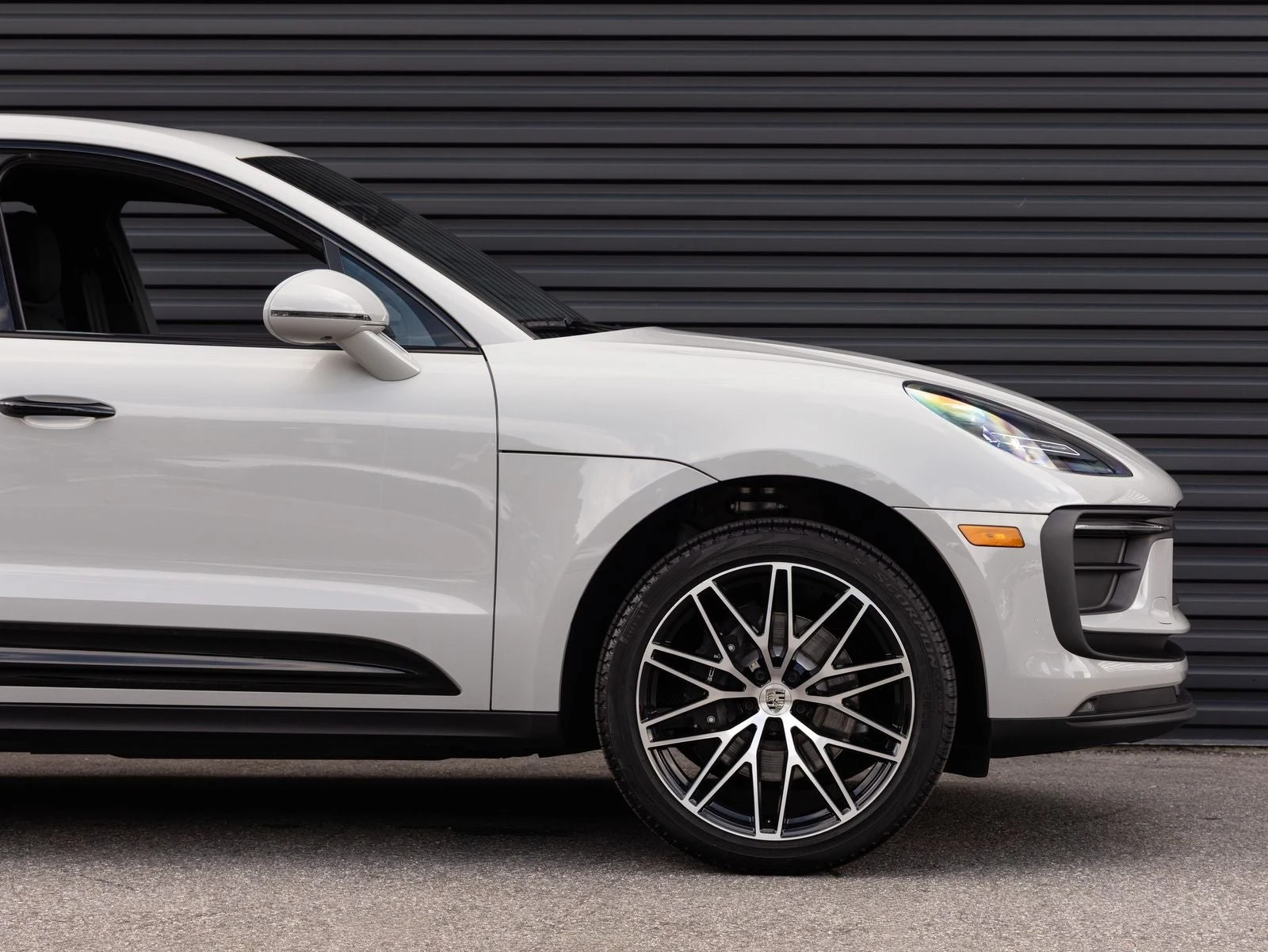 2025 Porsche Macan (95B), 9/20