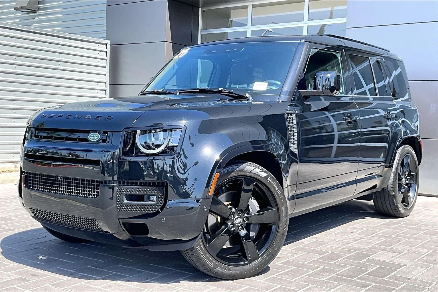 Land Rover Defender 110 X-Dynamic SE (L663) · Santorini Black Metallic · Indigo Auto Group