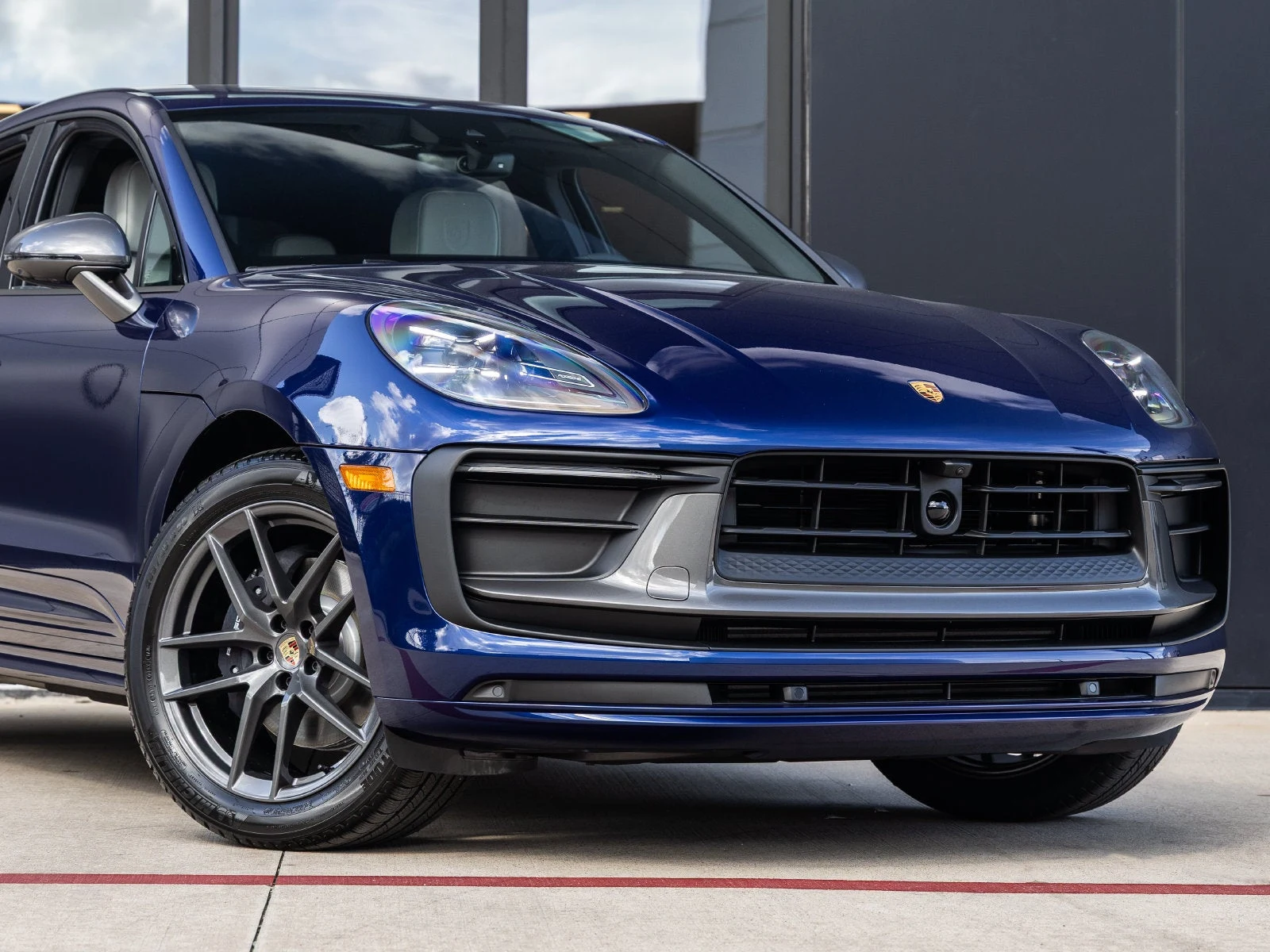 2026 Porsche Macan T (95B), 9/20